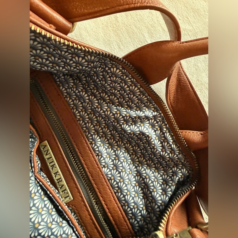 Antik Kraft convertible Tote/Backpack in Cognac Brown - Picture 7 of 8